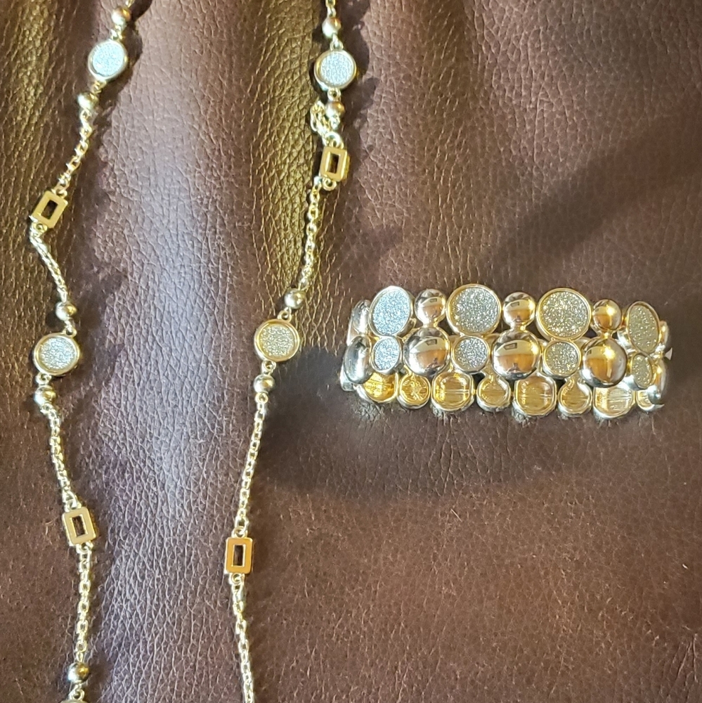 Charming Charlie necklace and bracelet